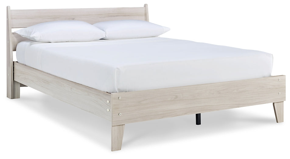 Socalle Panel Platform Bed