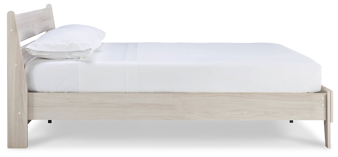 Socalle Panel Platform Bed