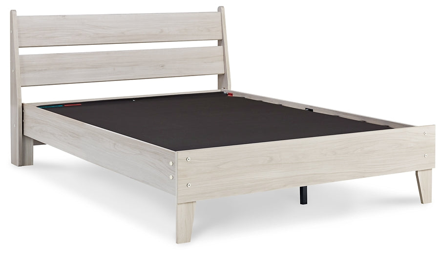 Socalle Panel Platform Bed