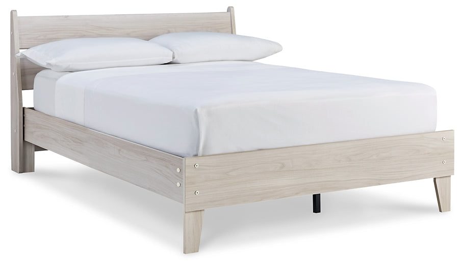 Socalle Panel Platform Bed