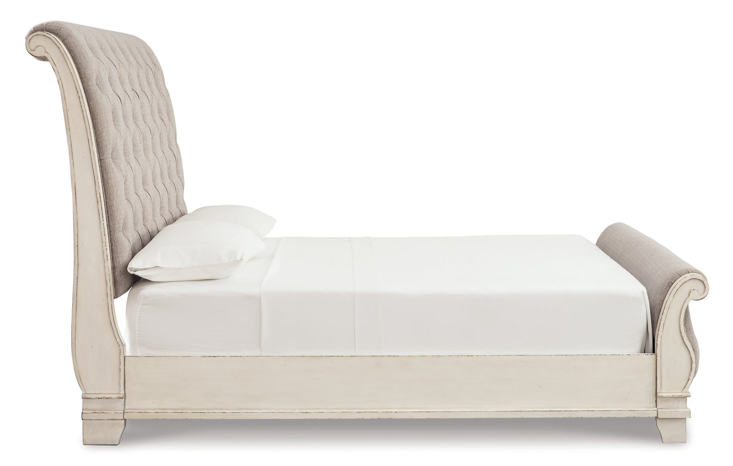 Realyn Sleigh Bed