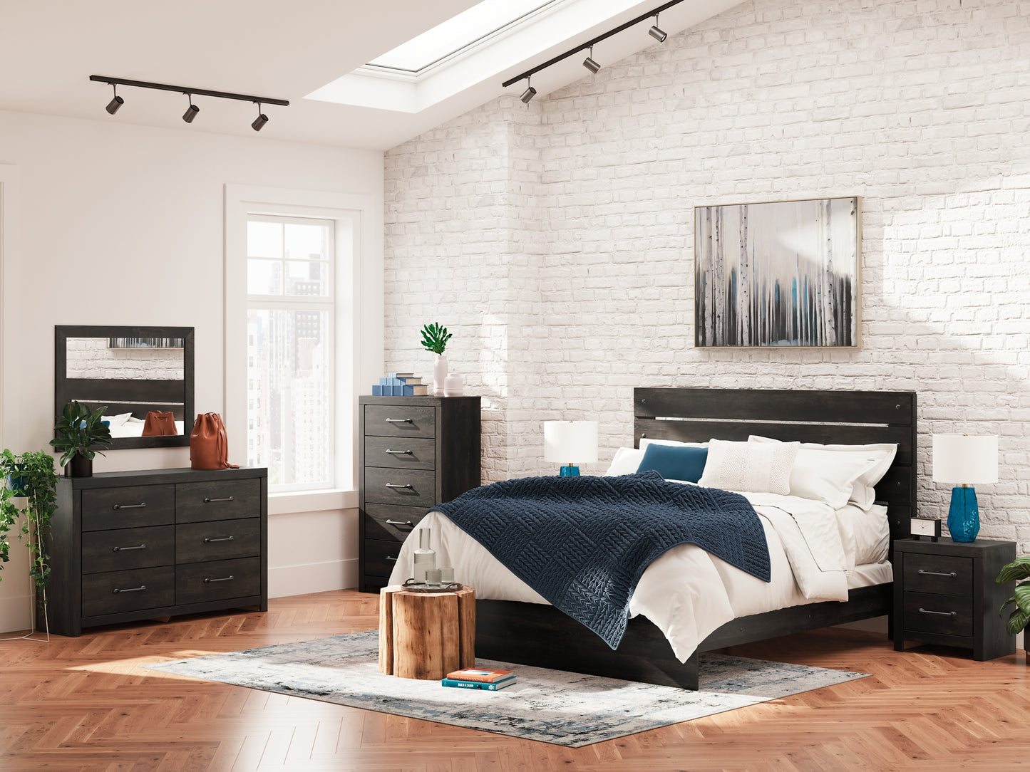 Hollivern Panel Bed