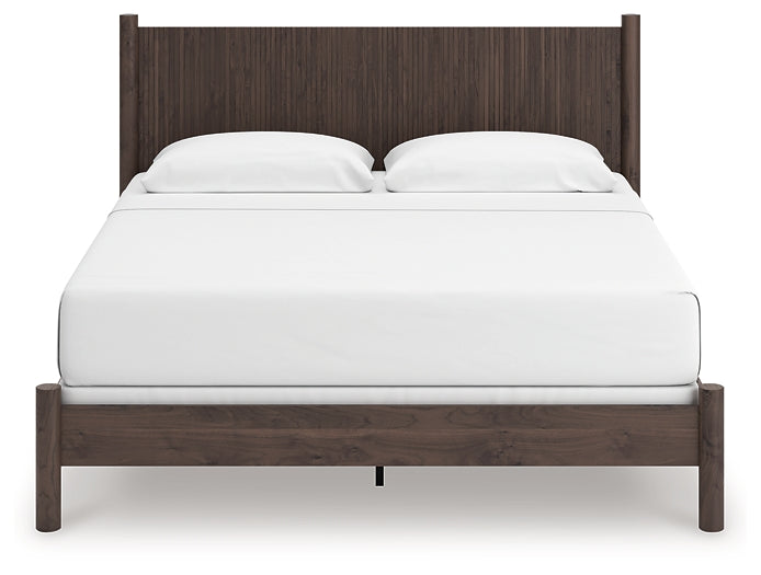 Pamytta Panel Bed