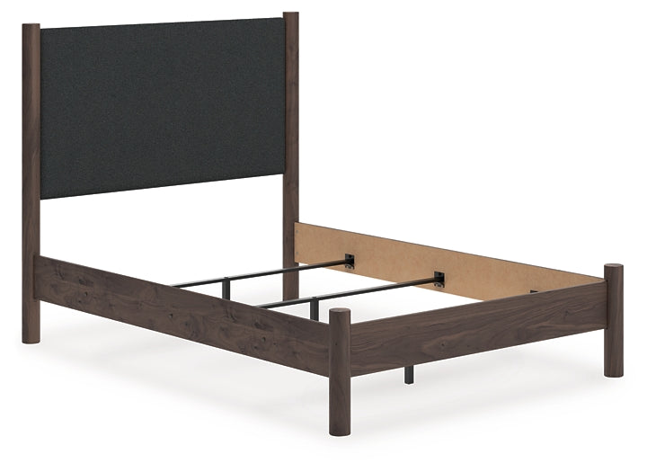 Pamytta Upholstered Panel Bed