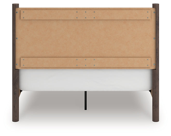 Pamytta Panel Bed