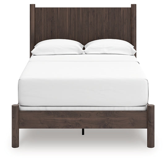 Pamytta Panel Bed
