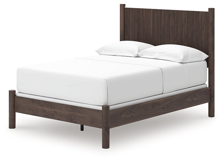Pamytta Panel Bed