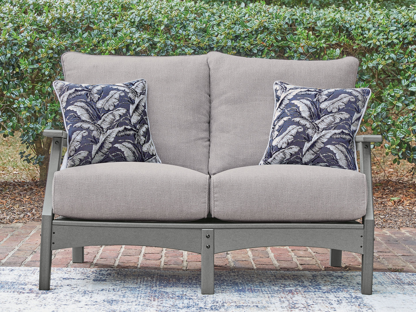 Cove Beach Loveseat w/Cushion